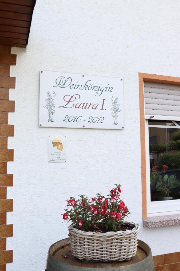 Weingut Und Gaestehaus Wolfgang Beth Kinheim Eksteriør billede